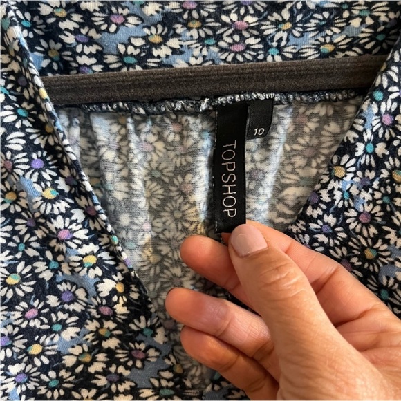 Topshop Floral Vee Neck Mini Dress Size Medium Blue with Tie at Back - Picture 2 of 6